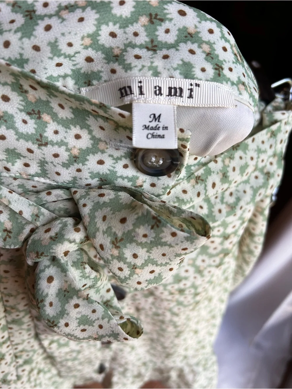 Button-Front Floral Tie-Waist Mini Skirt in mint Green - Size M
